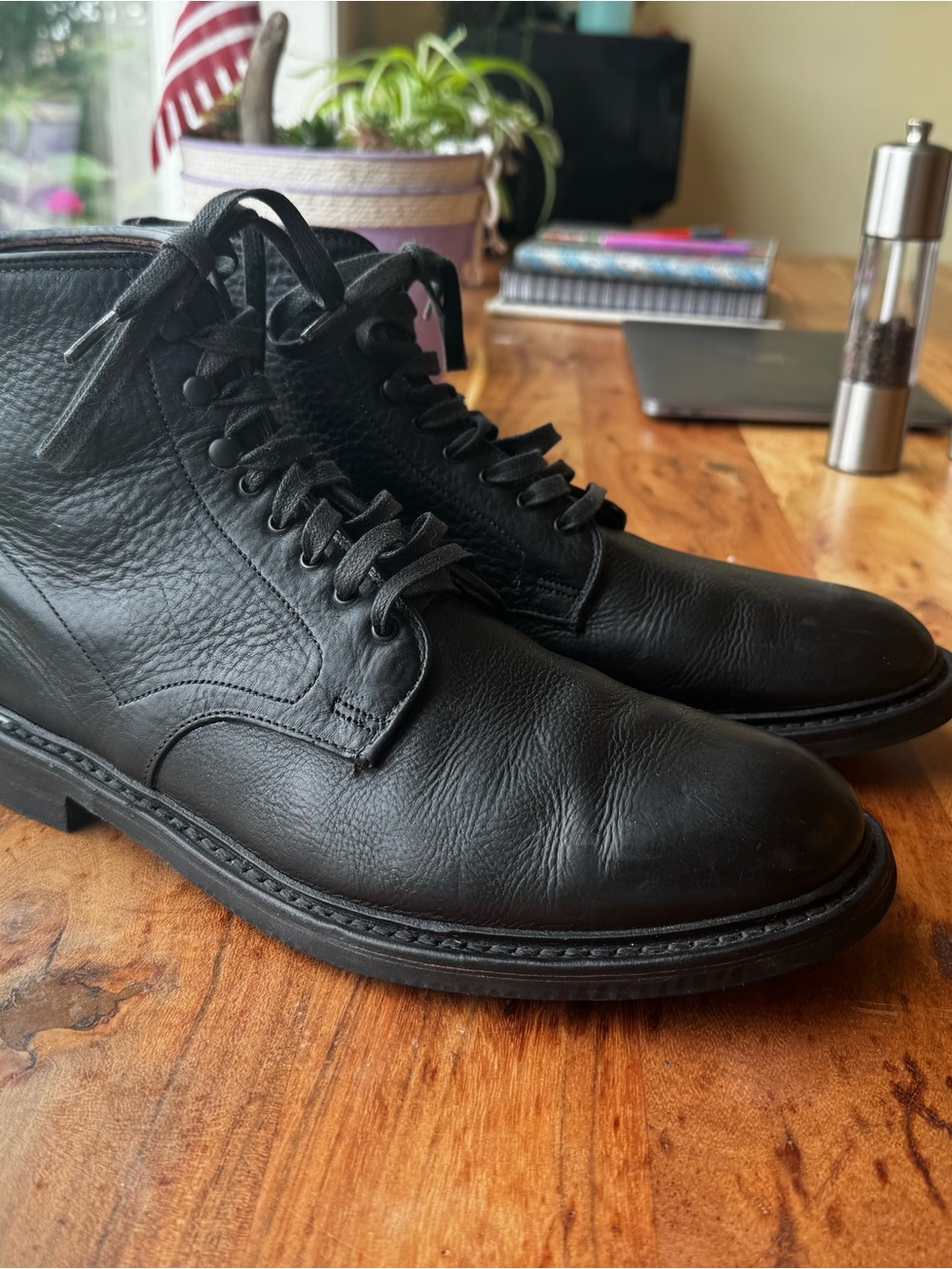 Allen Edmonds Higgins Mill Black Leather Lace-Up Work Boots